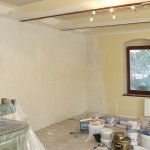 Malování a travertino - průběh prací
